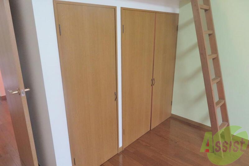 収納　クローゼットが２つ付いています。中の写真は後ほどー。