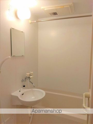 レオパレスベルフローラIの外観写真
