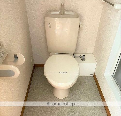 レオパレスベルフローラIの外観写真