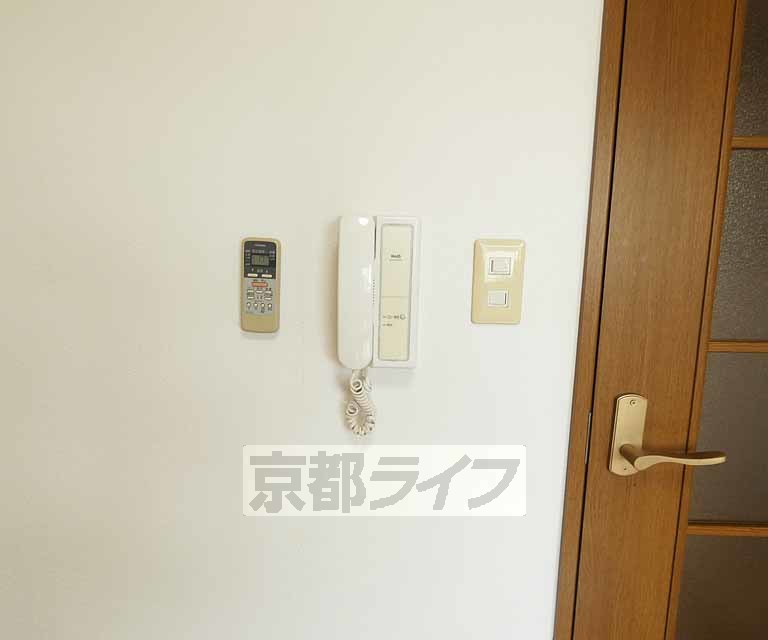 セキュリティ　ＴＶモニターはついておりません