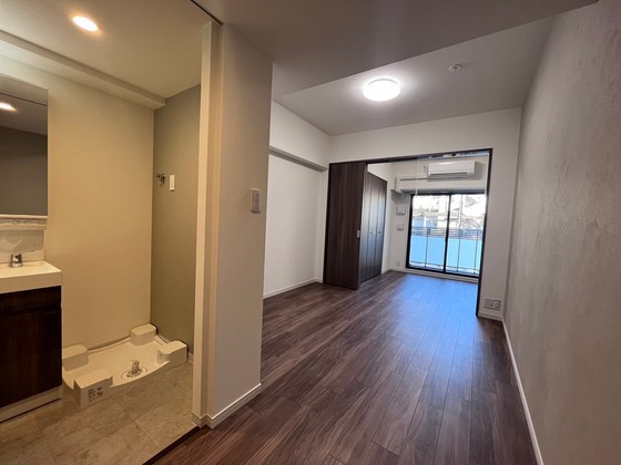 居室・リビング　※別部屋の写真です