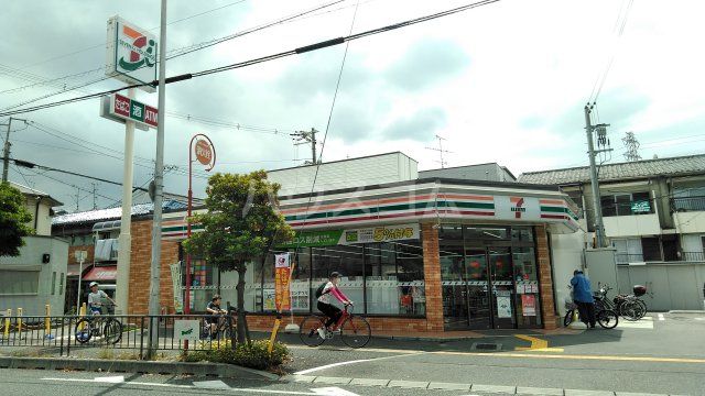 コンビニ　セブンイレブン豊中浜１丁目店（コンビニ）まで485m