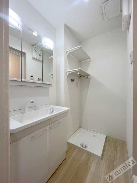 洗面設備　洗面脱衣所付き！独立洗面台が便利です♪♪