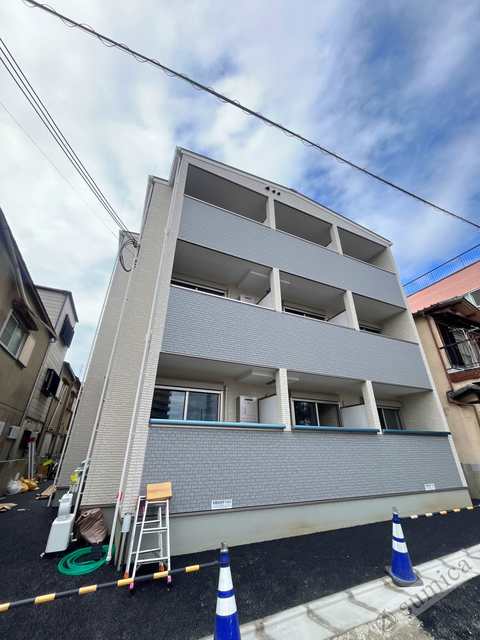 建物外観　スタイリッシュな建物です＾＾