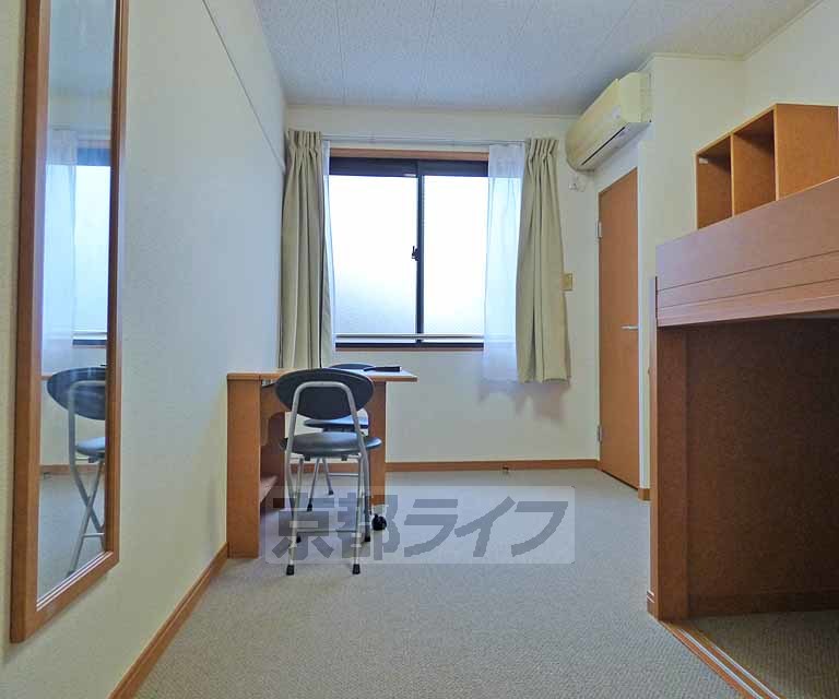 居室・リビング　廊下側からのリビングです。