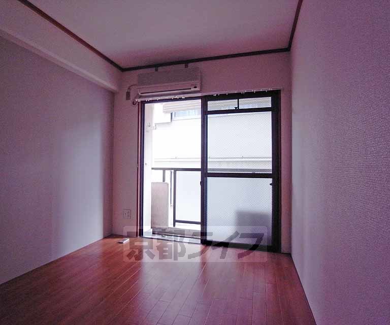 居室・リビング　広いリビングです。