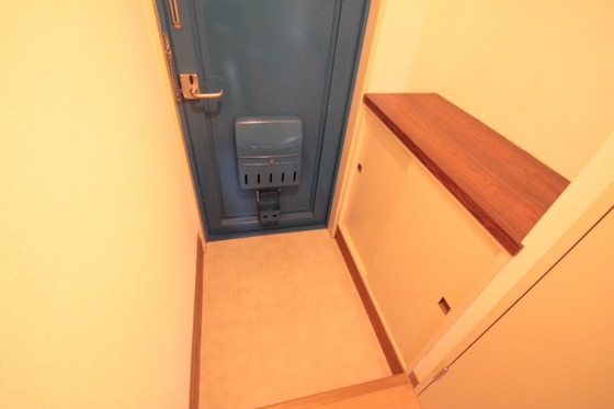 玄関　※別部屋の写真です