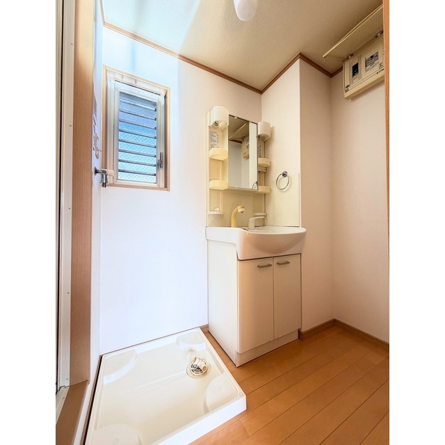 洗面設備　室内洗濯機置き場あり！