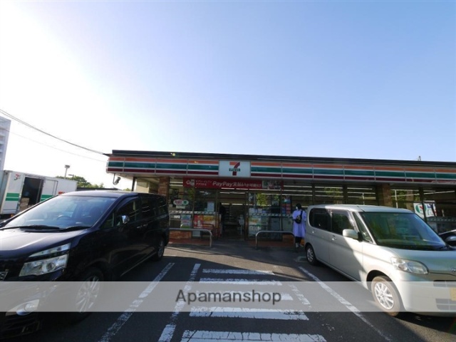 コンビニ　セブンイレブン仙台川内店（コンビニ）まで594m
