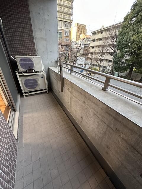 バルコニー　バルコニー