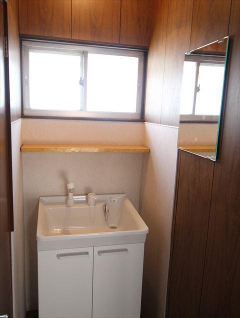 洗面設備　松山市ひばりヶ丘　借家　洗面所