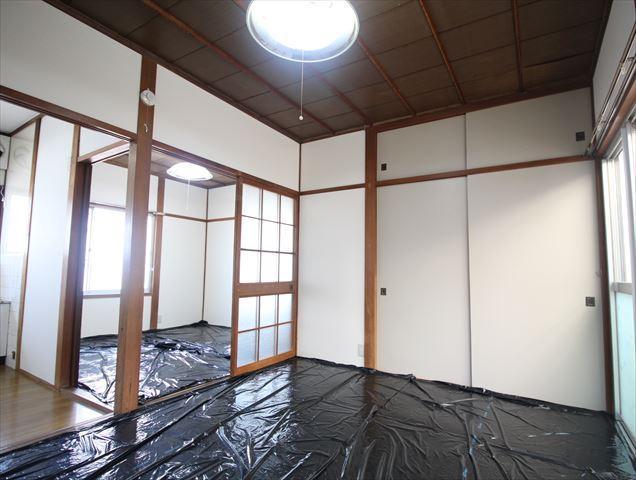 居室・リビング　松山市ひばりヶ丘　借家　和室６帖