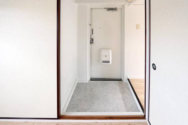 玄関　ビレッジハウスの同一物件・同一タイプの間取りの写真です
