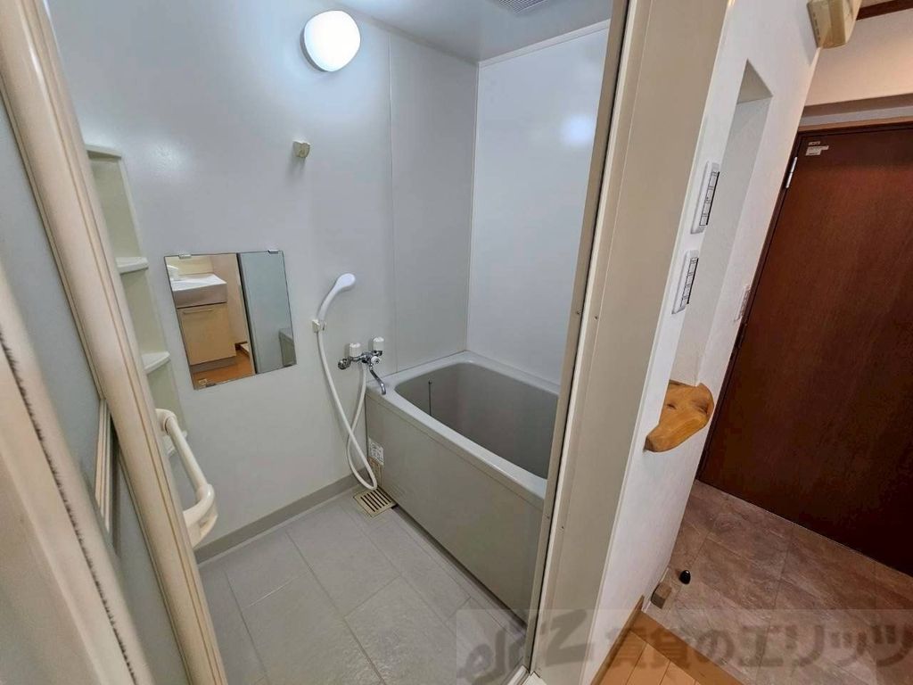 バス・シャワールーム　バルコニー