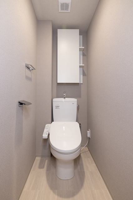 トイレ　※写真は同タイプ住戸です。