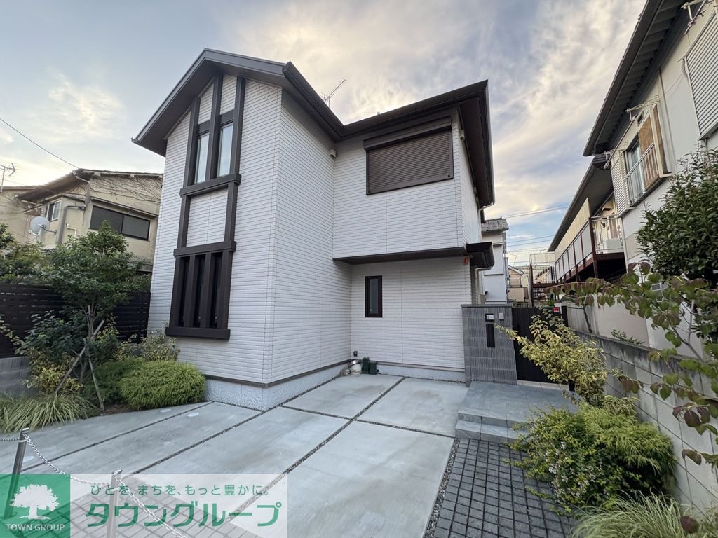 建物外観　エントランス