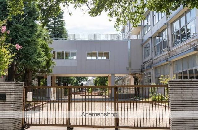 中学校　練馬区立石神井南中学校（中学校）まで1095m