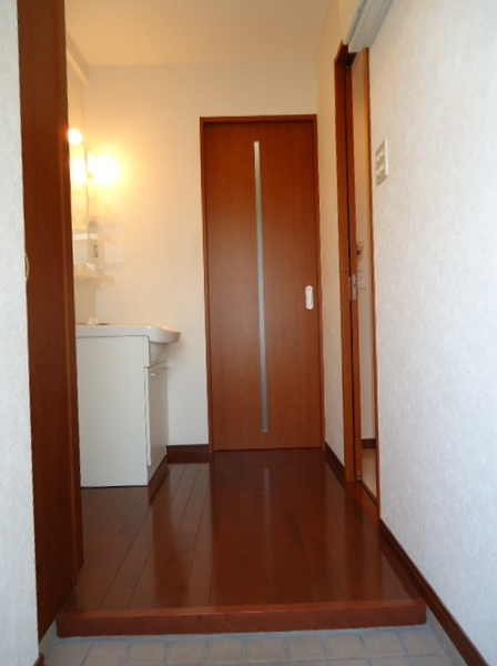 玄関　同物件内参考画像