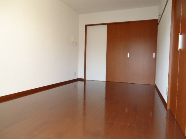 居室・リビング　同物件内参考画像