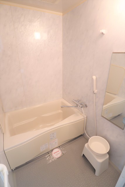 バス・シャワールーム　※家具・小物類は設備ではありません。