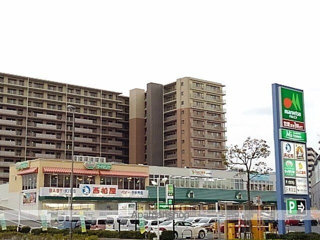 ショッピングセンター　エムズタウン三郷中央店（ショッピングセンター）まで1200m