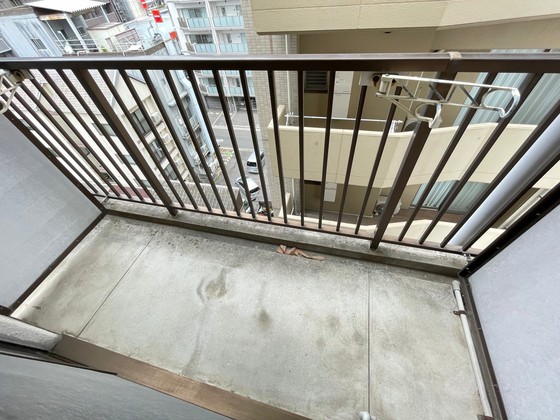 バルコニー　※別号室のお写真です。