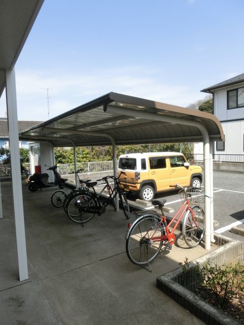 その他共有部分　屋根付き駐輪場