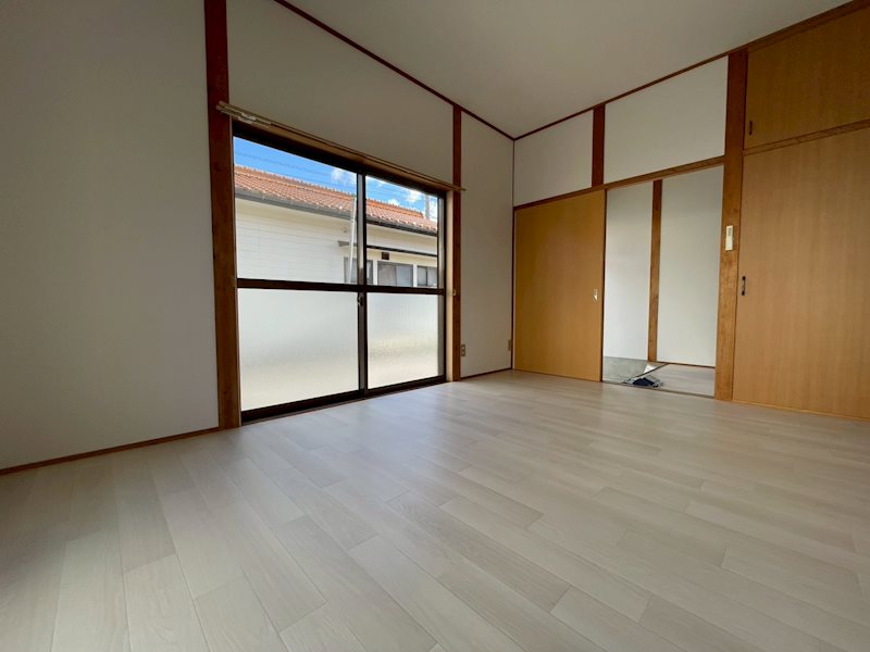 居室・リビング　和室から洋室に変更♪