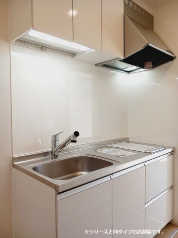 キッチン　コンパクトなキッチンで掃除もラクラク