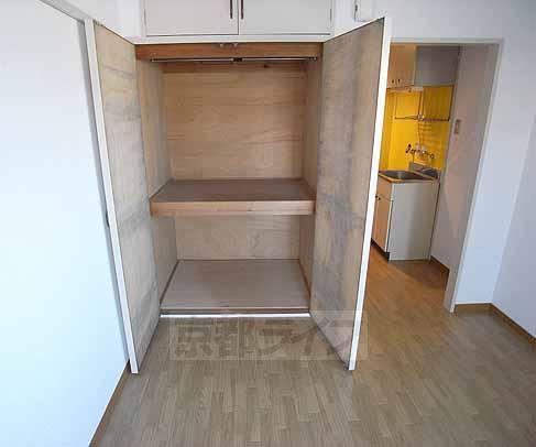 収納　お荷物はこちらへ