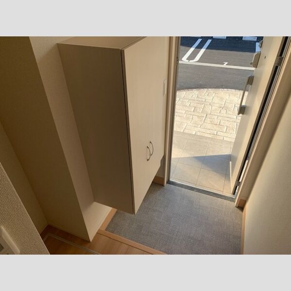 玄関　シンプルで使いやすい玄関です