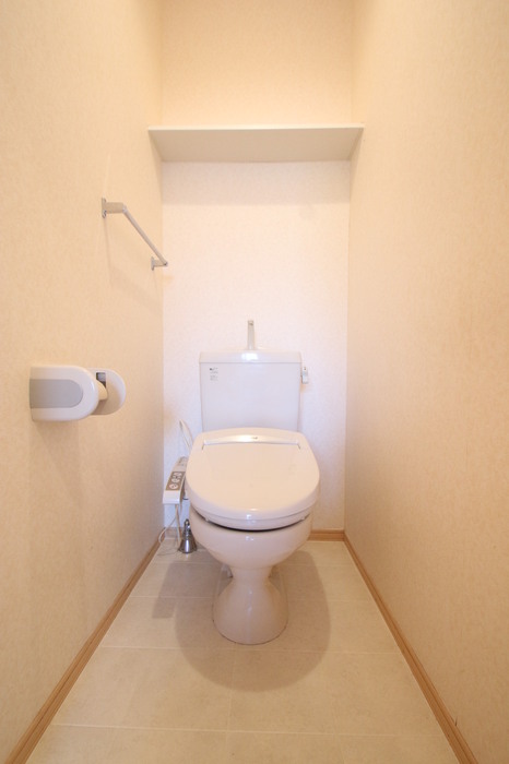 トイレ　温水洗浄暖房便座