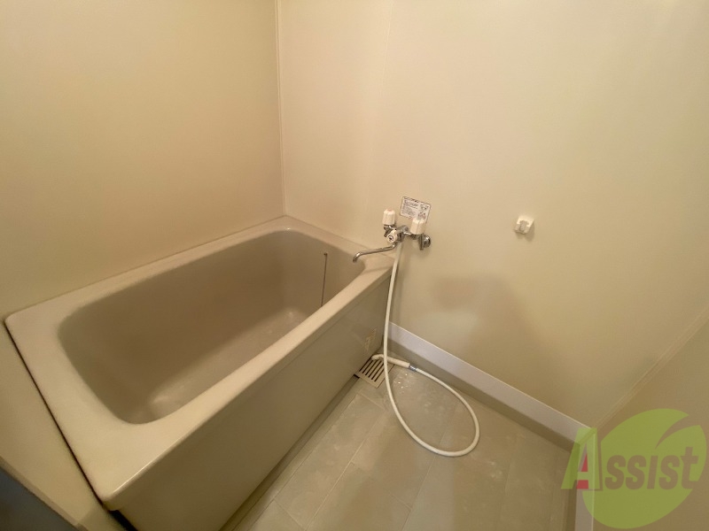 バス・シャワールーム　お風呂です。ゆっくりお風呂につかるのも体に良いですね～