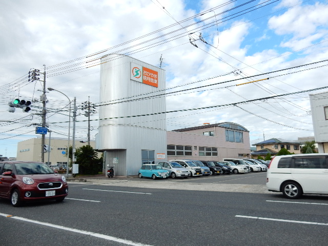 銀行　おかやま信用金庫　操南支店（銀行）まで300m