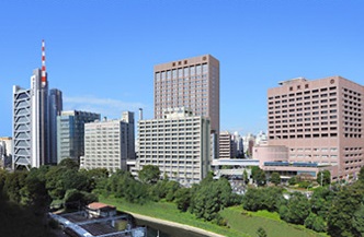 病院　順天堂大学医学部付属　順天堂医院（病院）まで422m