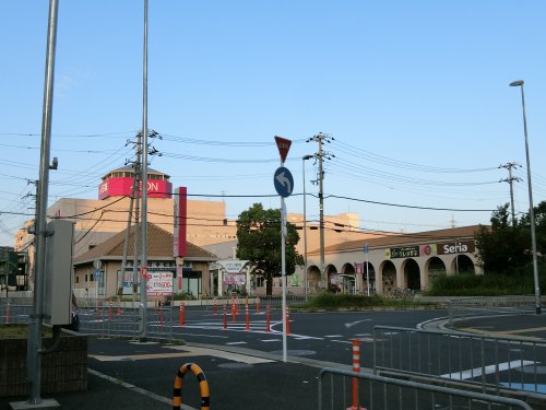 ショッピングセンター　イオン　和泉府中店（ショッピングセンター）まで633m