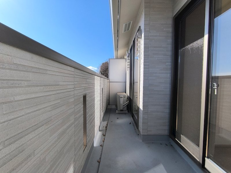 バルコニー　（類似イメージ）