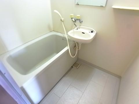 バス・シャワールーム　バス