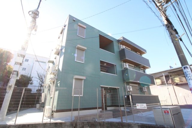 建物外観　落ち着いた雰囲気の外観です