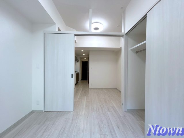 その他　こちらの居間で趣味の時間をお楽しみください