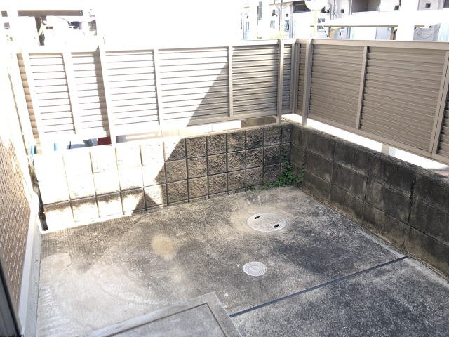 バルコニー　庭
