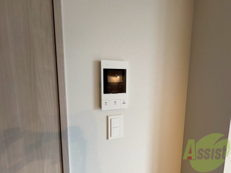 セキュリティ　ＴＶモニター付インターホンです。来客者の顔が見えるので安心！