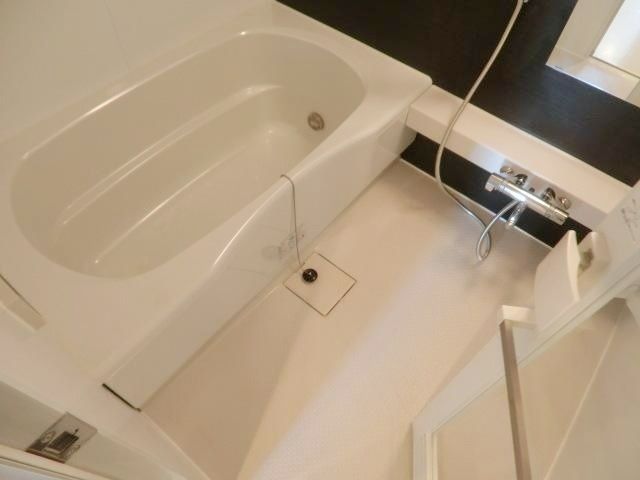 バス・シャワールーム　※他号室参考写真※