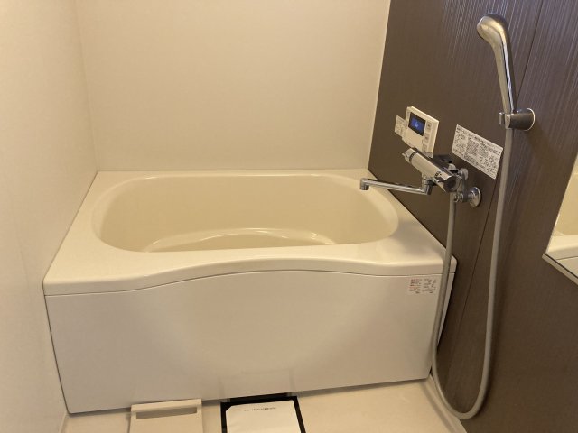 バス・シャワールーム　ゆったり過ごせるお風呂です