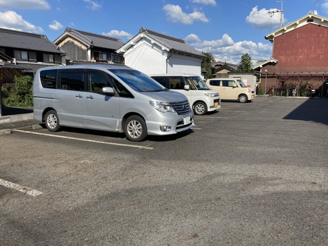 駐車場　駐車スペースもあります