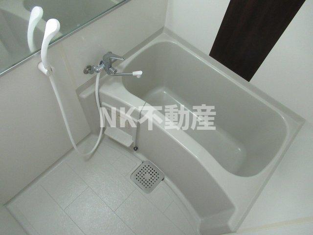 バス・シャワールーム　お風呂で日々の疲れを落としましょう