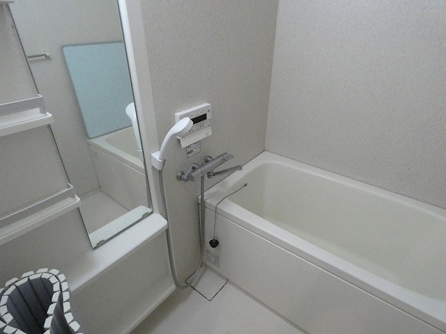 バス・シャワールーム　バス※別部屋参考写真