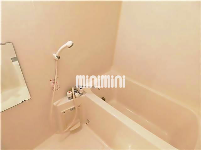 バス・シャワールーム　追焚き、浴室乾燥付きのお風呂。