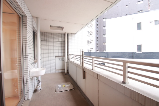 バルコニー　※別室の参考写真の為、現況優先です。