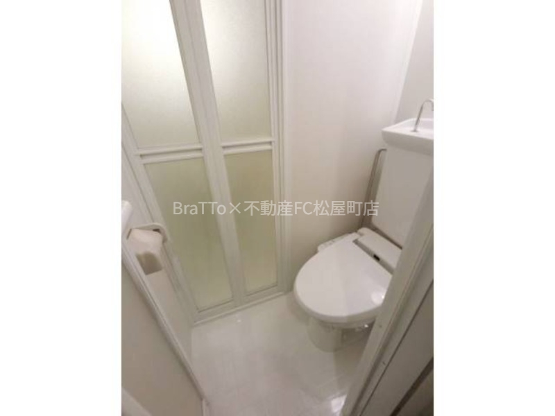 トイレ　トイレ（ウォシュレット付き）